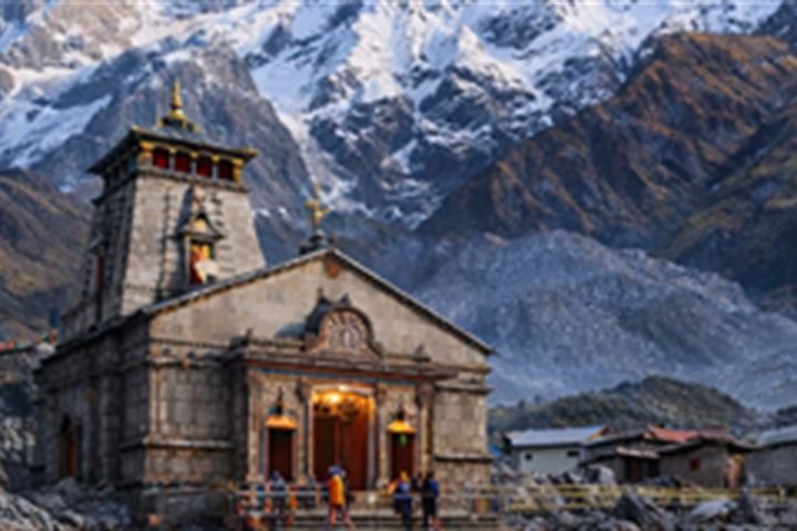 Kedarnath Yatra Packing List and Safety Tips 2026